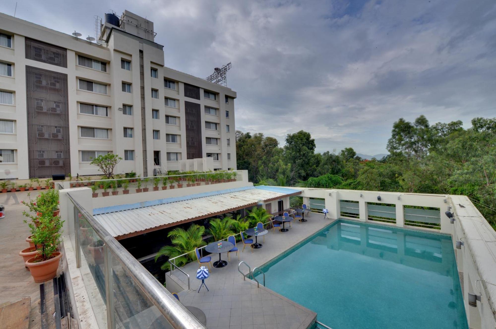 The Fern Residency, Vadgaon - Talegaon, Pune Exterior foto